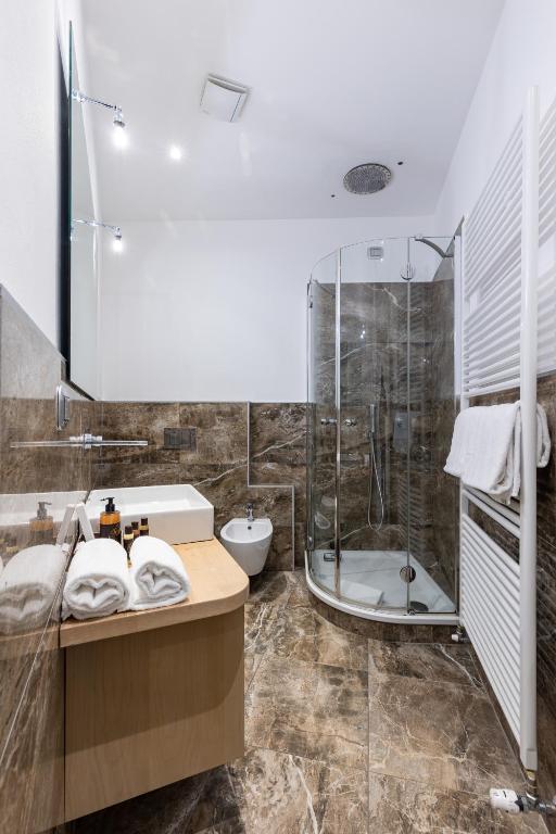 Łazienka w obiekcie La Corte - Seta apartment Bellagio