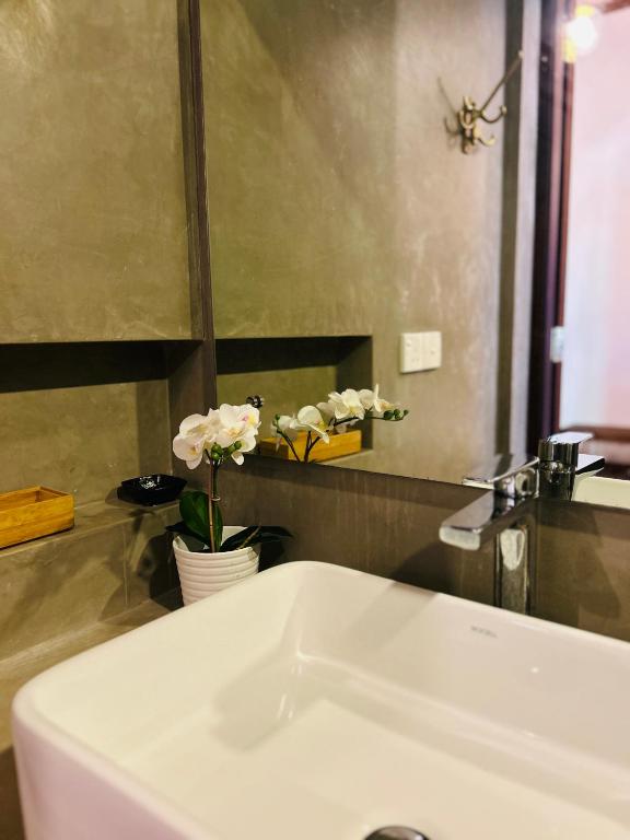 Colonial Residence Kandy - 14