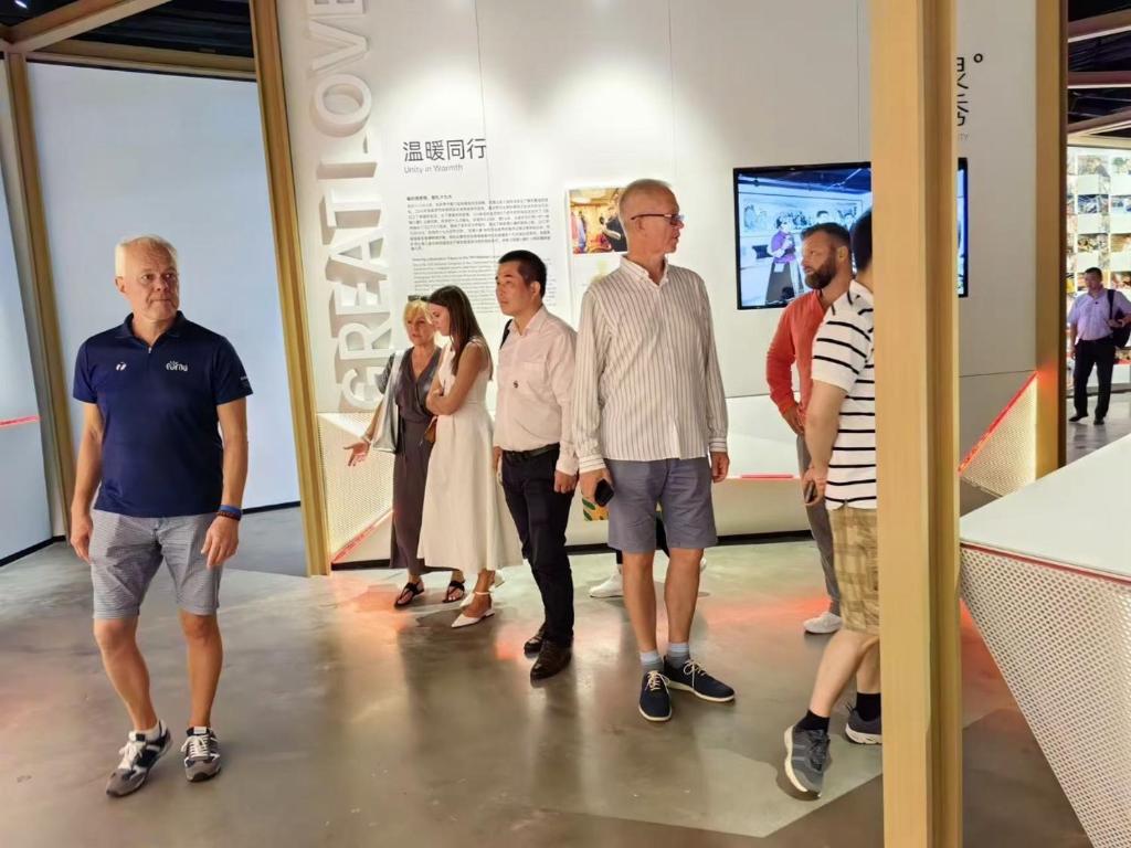 Hosté ubytování Zhangjiajie Jijiehao Inn