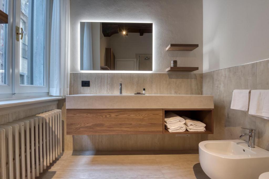 Koupelna v ubytování Le Torri Suites