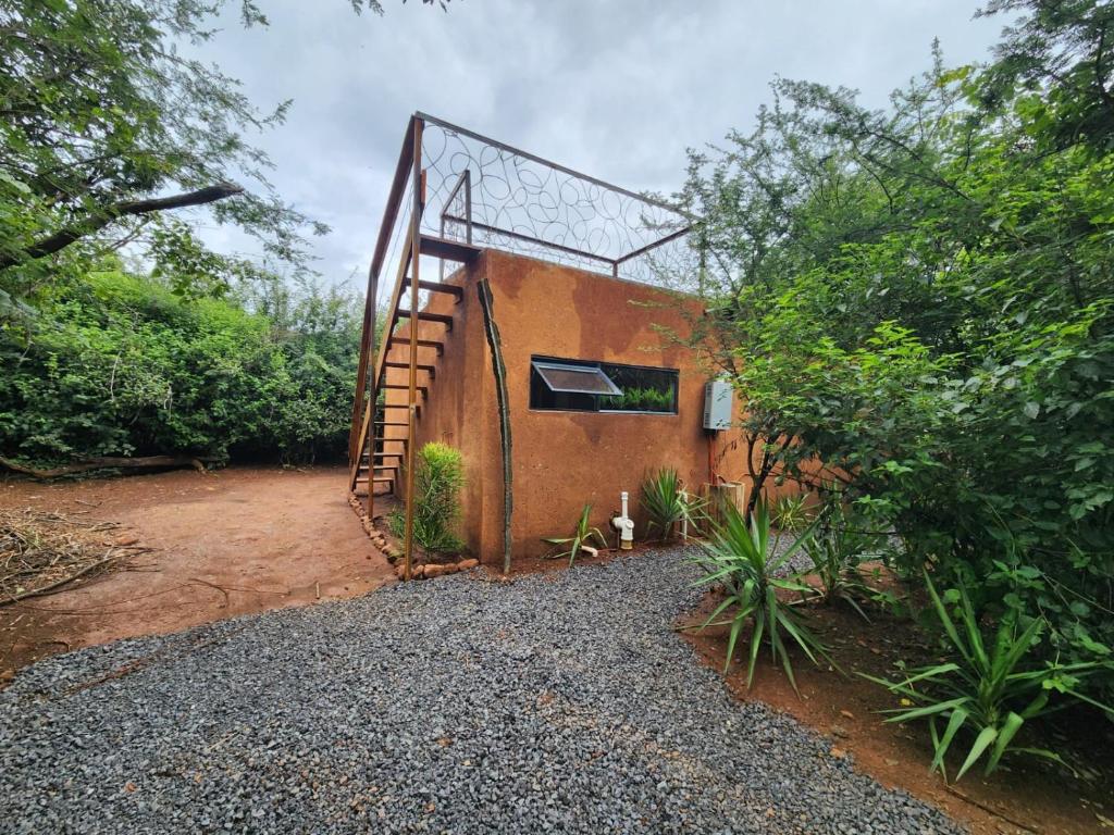 Κήπος έξω από το Hartbeest Bush Lodge 5