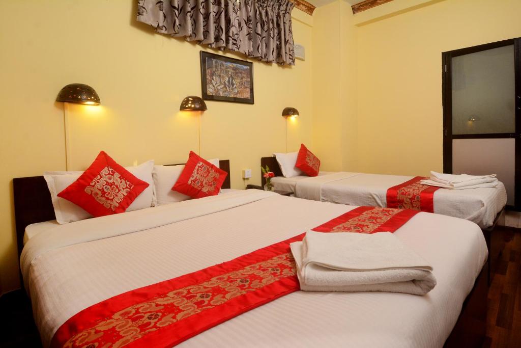 Dream Nepal Hotel and Apartment - Family Room