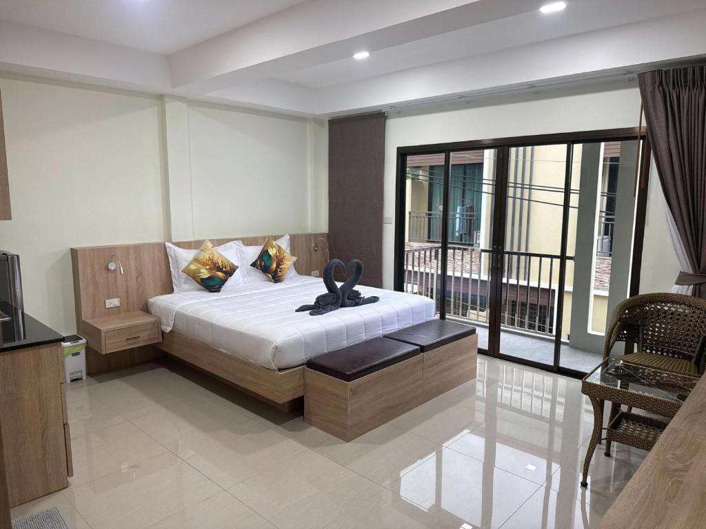 Sumaka Hotel Karon - Resim 15