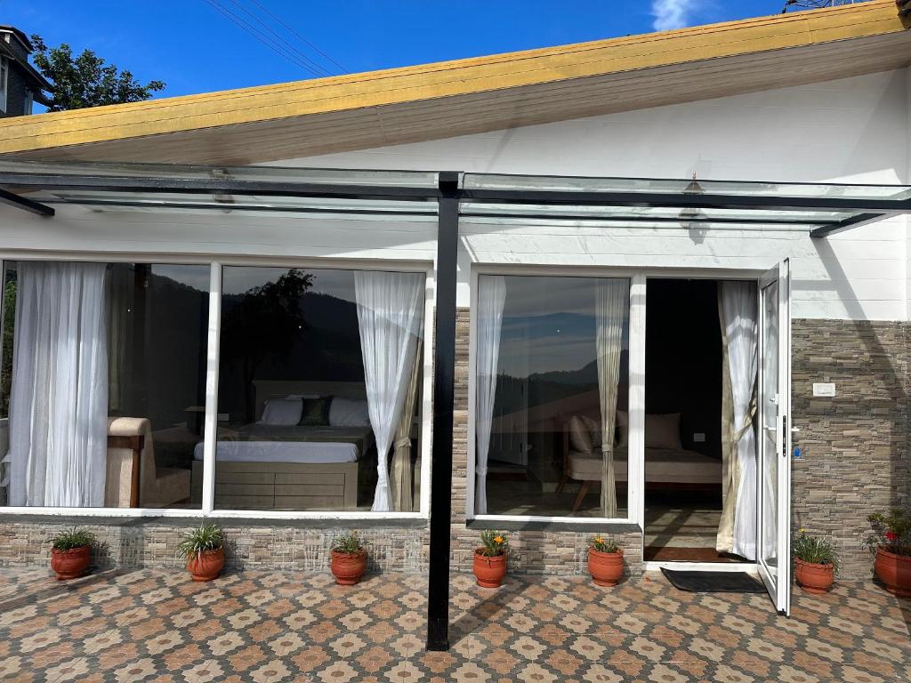 Balkón nebo terasa v ubytování Planters Punch Resort