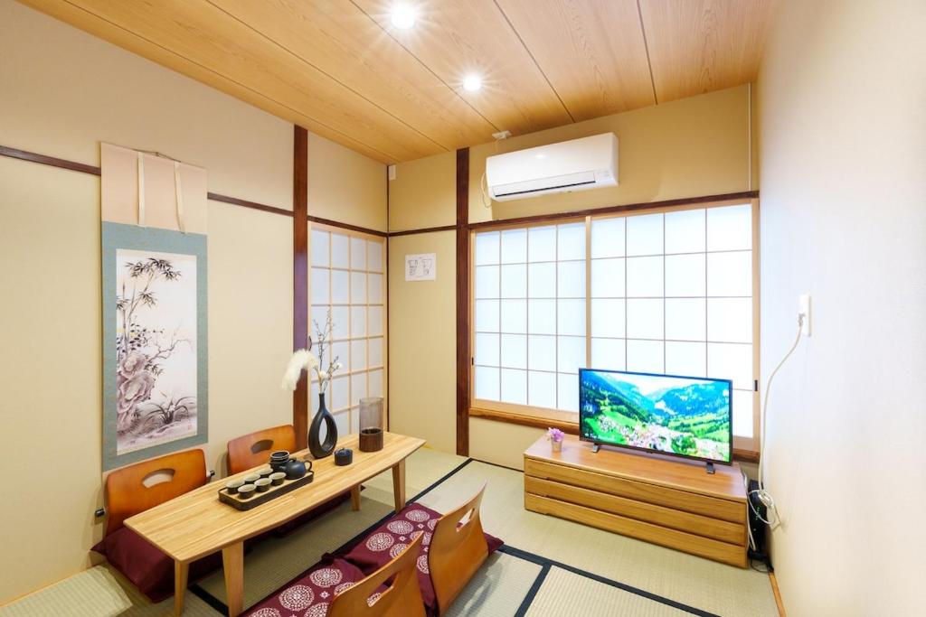 Y's INN Oshiage 115T