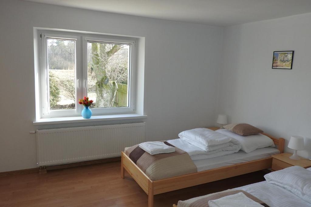 Pokoje Gościnne Pod Brzózką - Habitación Cuádruple Con Baño Compartido