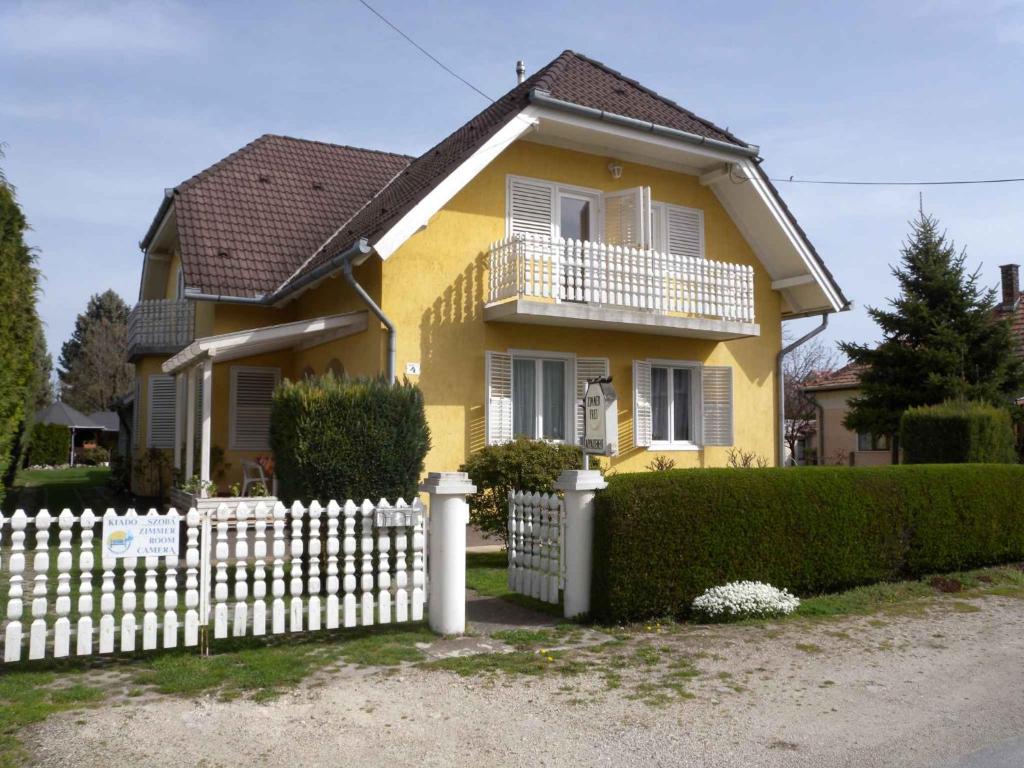 The building in which Az apartmant is located