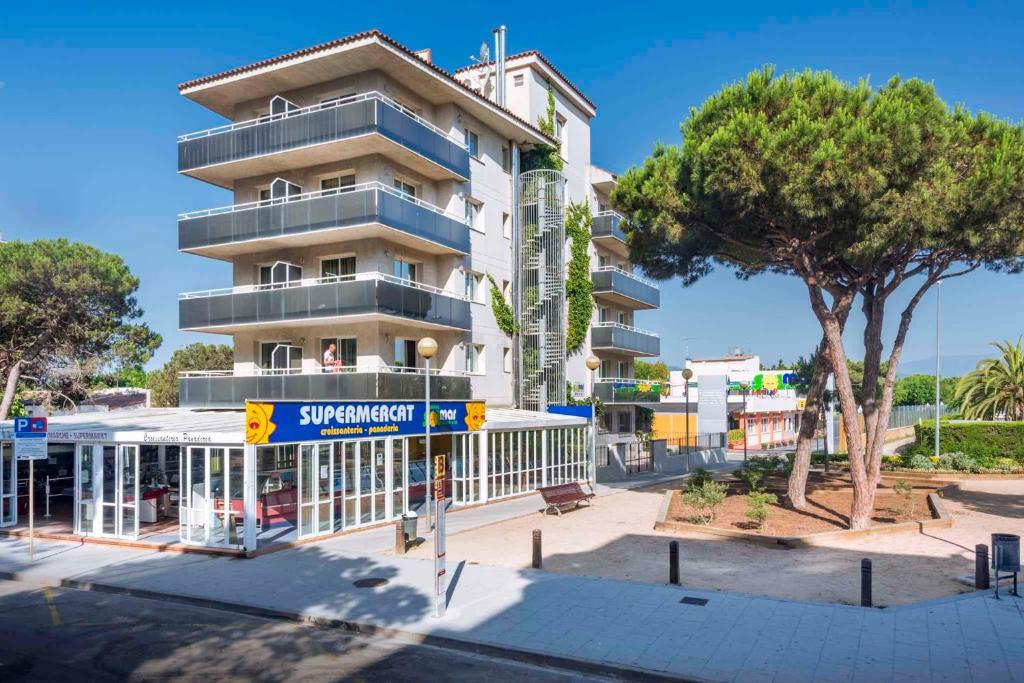 Budova, v ktorej sa apartmán nachádza