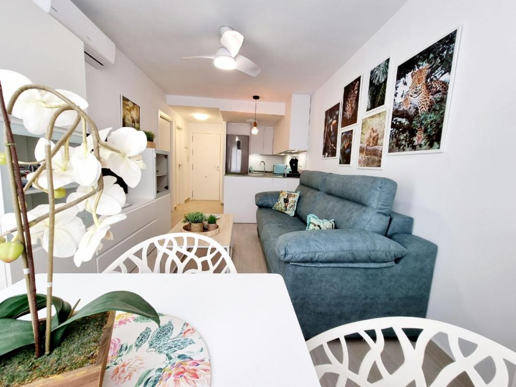 Modern and Cozy Apartment Just Steps from Los Locos Beach