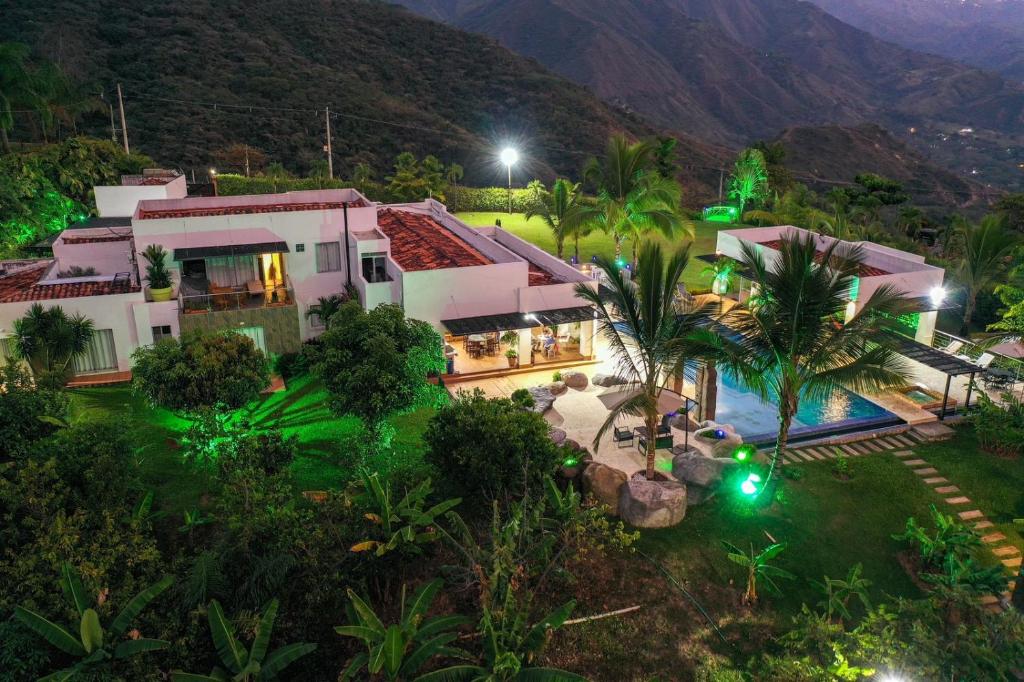 Swimmingpoolen hos eller tæt på Finca La Mediterránea en San Jerónimo