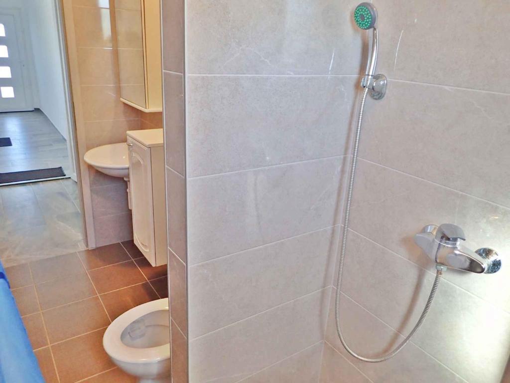 Łazienka w obiekcie Apartment in Starigrad-Paklenica 43218