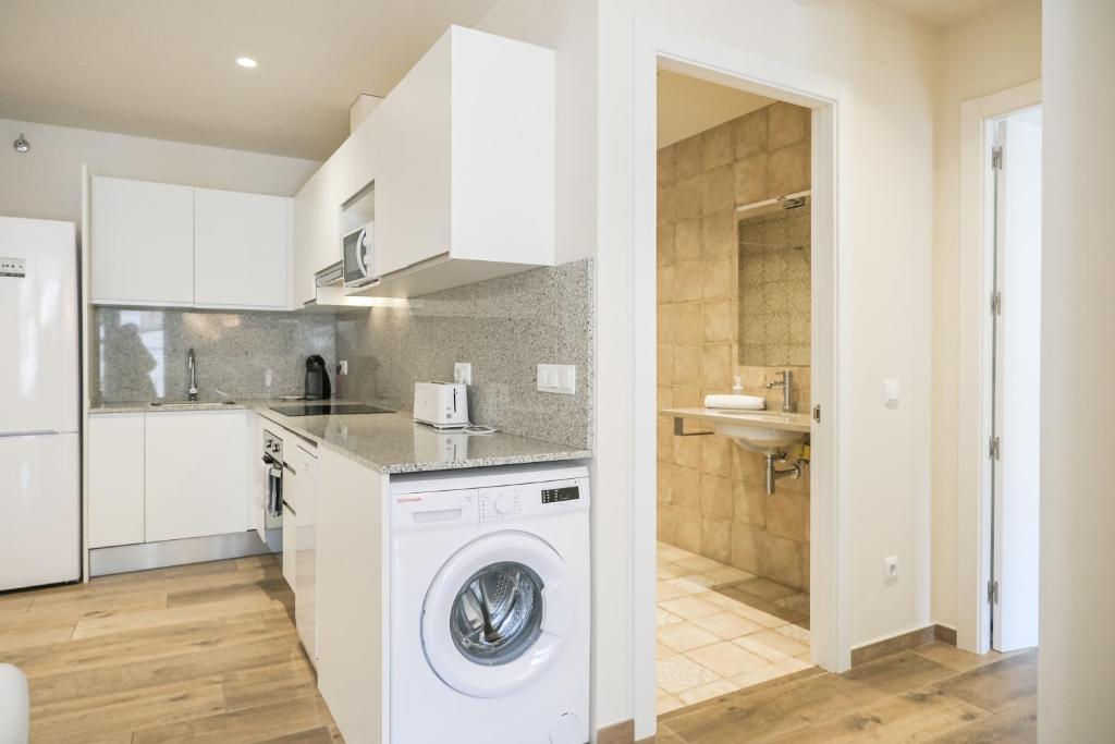 Kuchyňa alebo kuchynka v ubytovaní Can Cintet 1- Apartamento en la plaza de Besalú