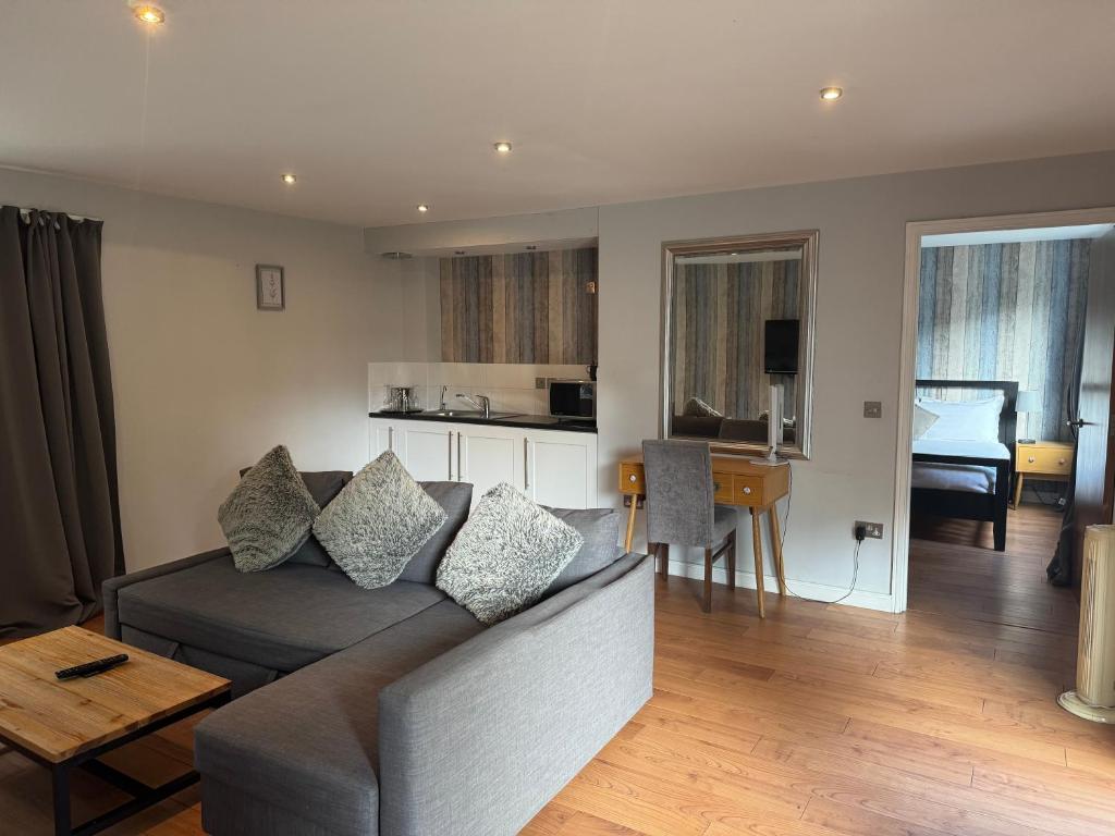 Oaklands Hotel - Resim 33