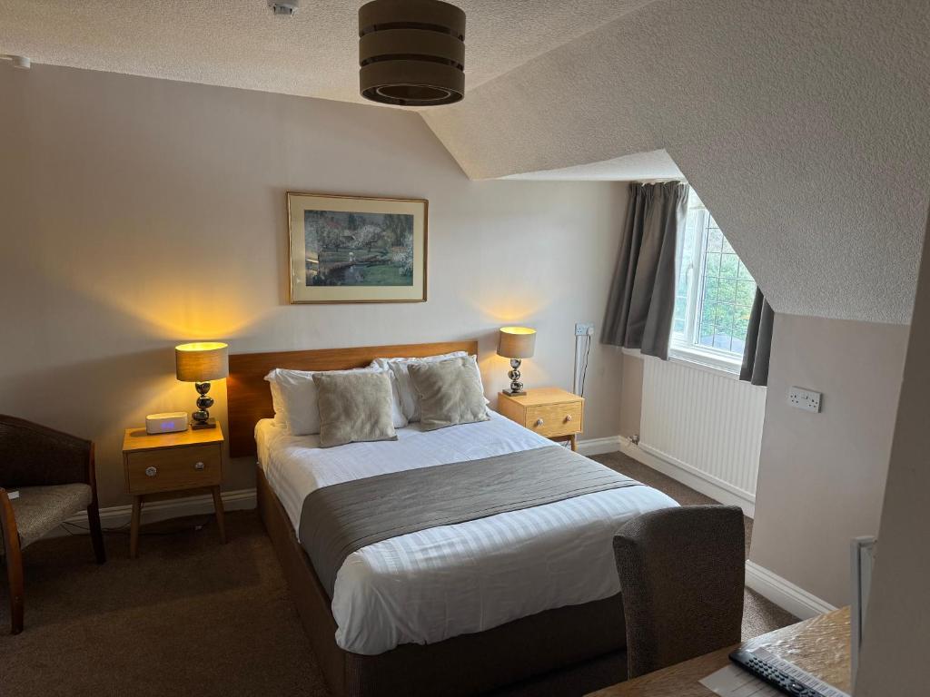 Oaklands Hotel - Resim 2