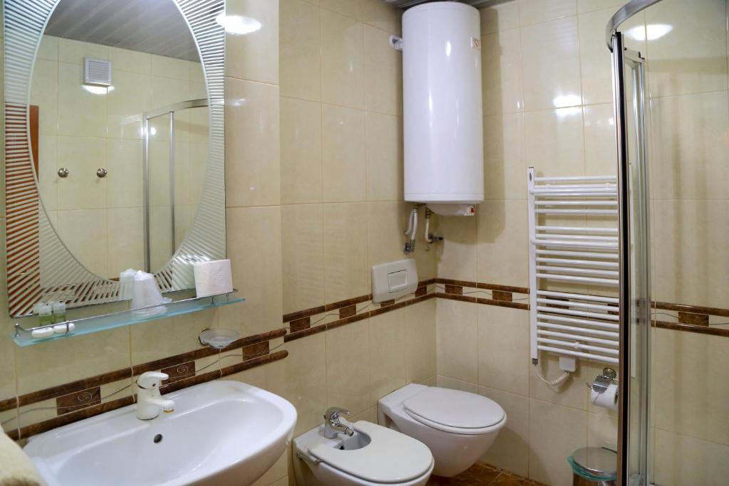 Koupelna v ubytování Gurko Hotel
