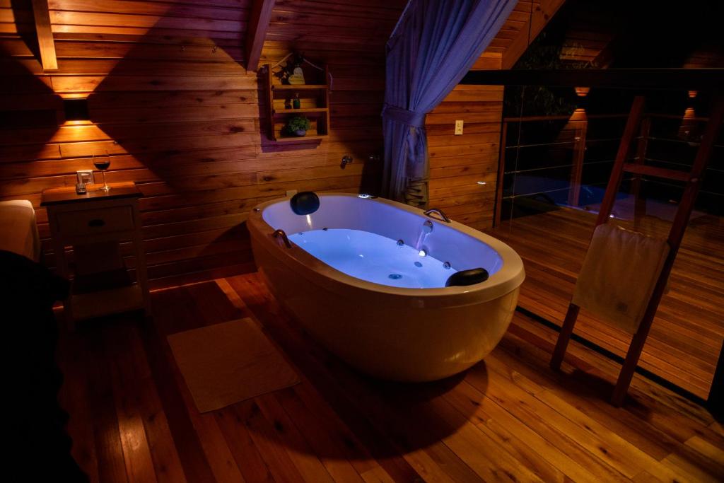 Fotografie z fotogalerie ubytování Cabana Água - Cabanas Recanto do Lago v destinaci Nova Petrópolis