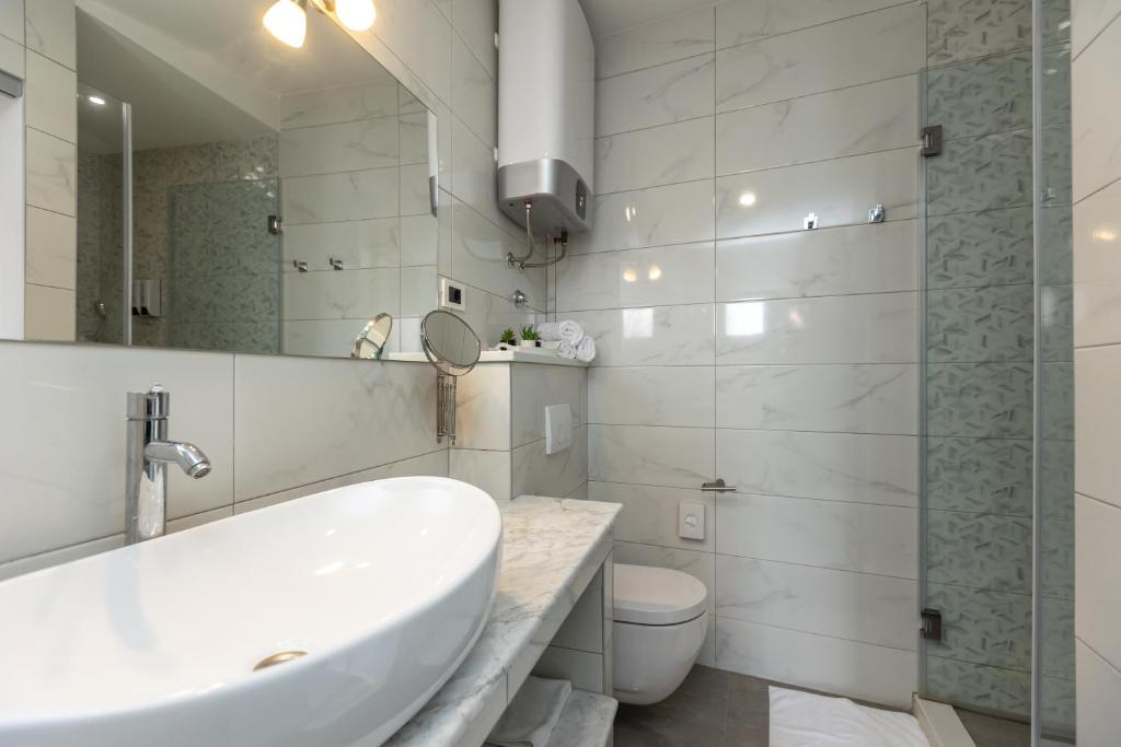 Kúpeľňa v ubytovaní Nautical apartment old Town Zadar - with roof terrace
