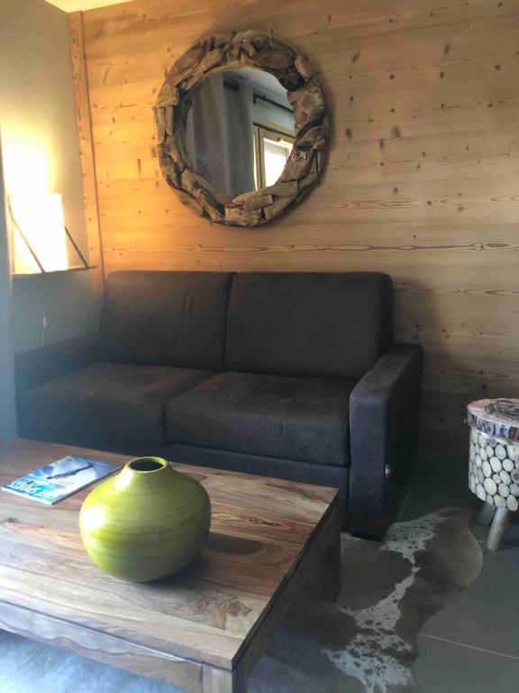 Photo de la galerie de l'établissement Appartement 6 personnes pied des pistes, à Les Deux Alpes