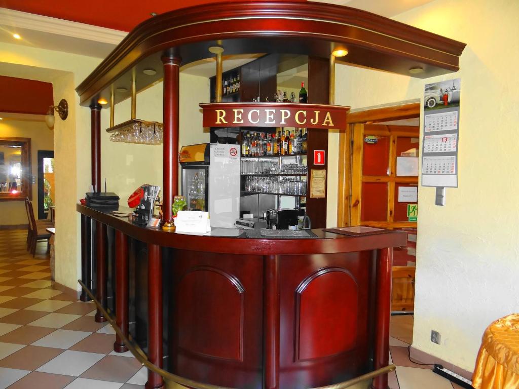 Lounge alebo bar v ubytovaní Hotel Sekwana