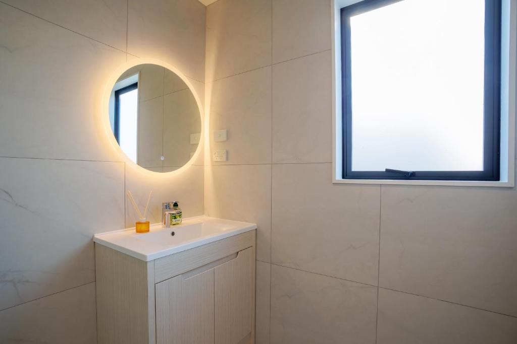 Zen Style 3 bedrooms near School, shop and Eateries - Resim 45