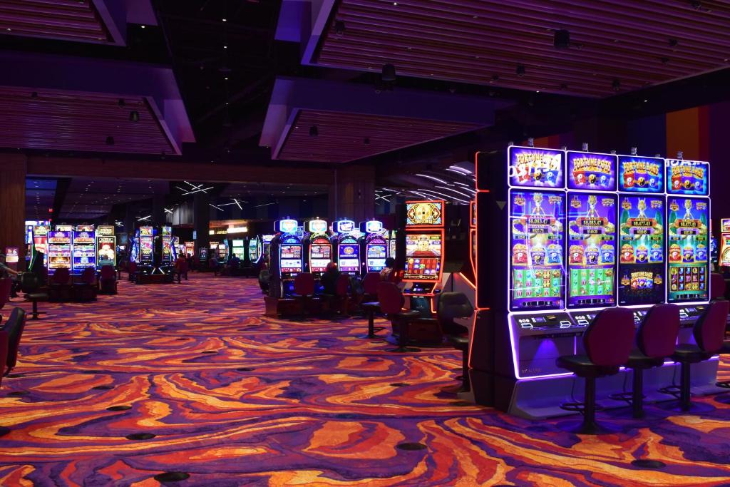 Harrah's Cherokee Valley River Casino & Hotel, Murphy (updated prices 2025)