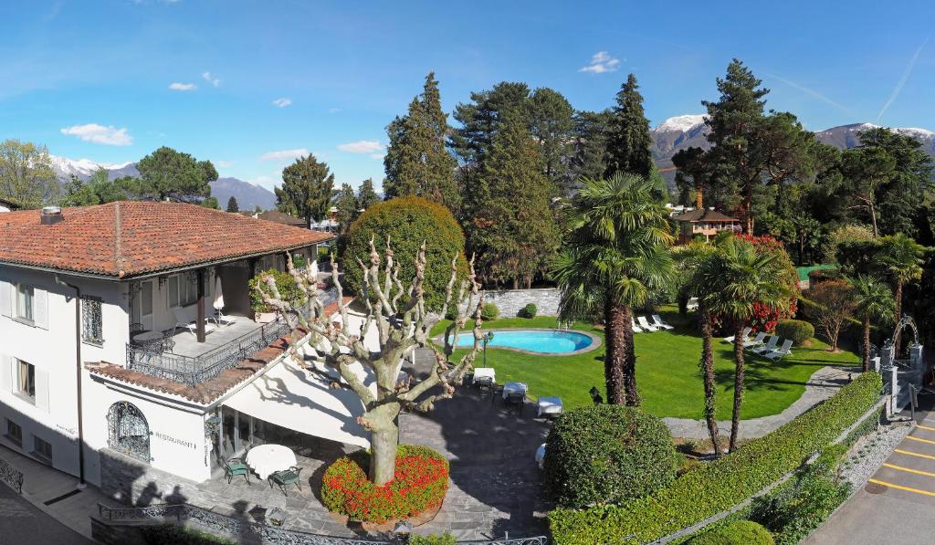 Bazén v ubytování Hotel Ascovilla Charming Hideway nebo v jeho okolí