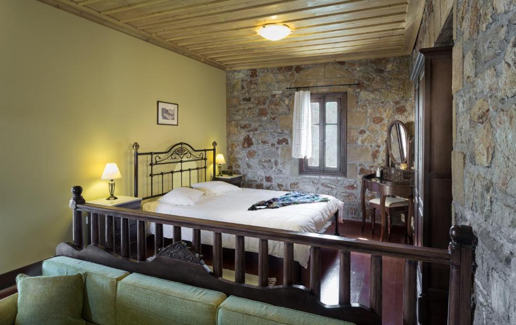 Klymeni Traditional Homes - 3