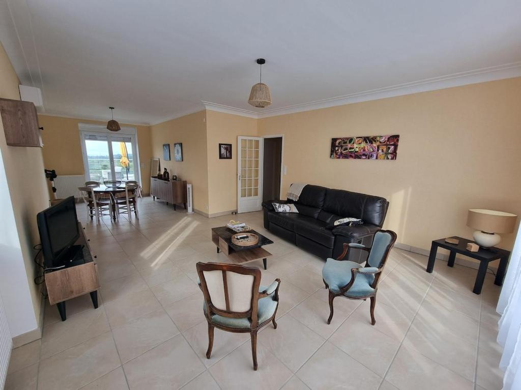 Posezení v ubytování Ces jours en Corrèze - Cosnac