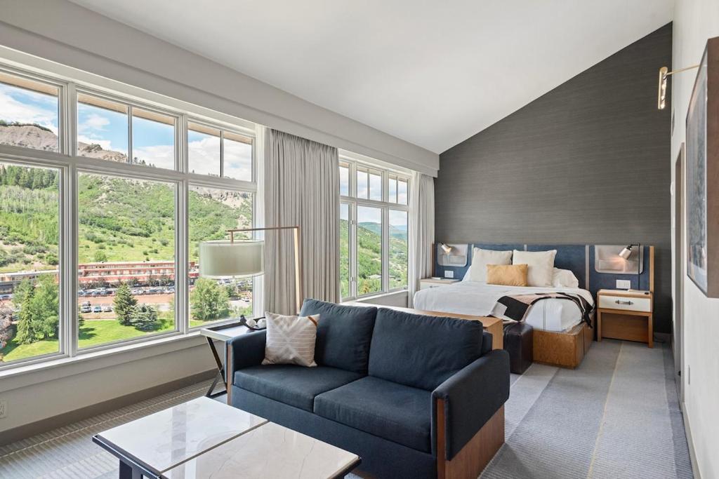 New! Luxury Resort Penthouse - Stunning 3 Bedroom, Snowmass Village ...