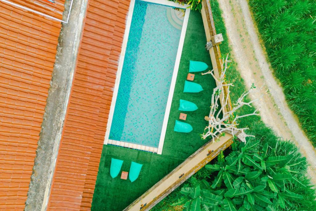 Bazén v ubytování Starloka Saba Bali Hotel nebo v jeho okolí
