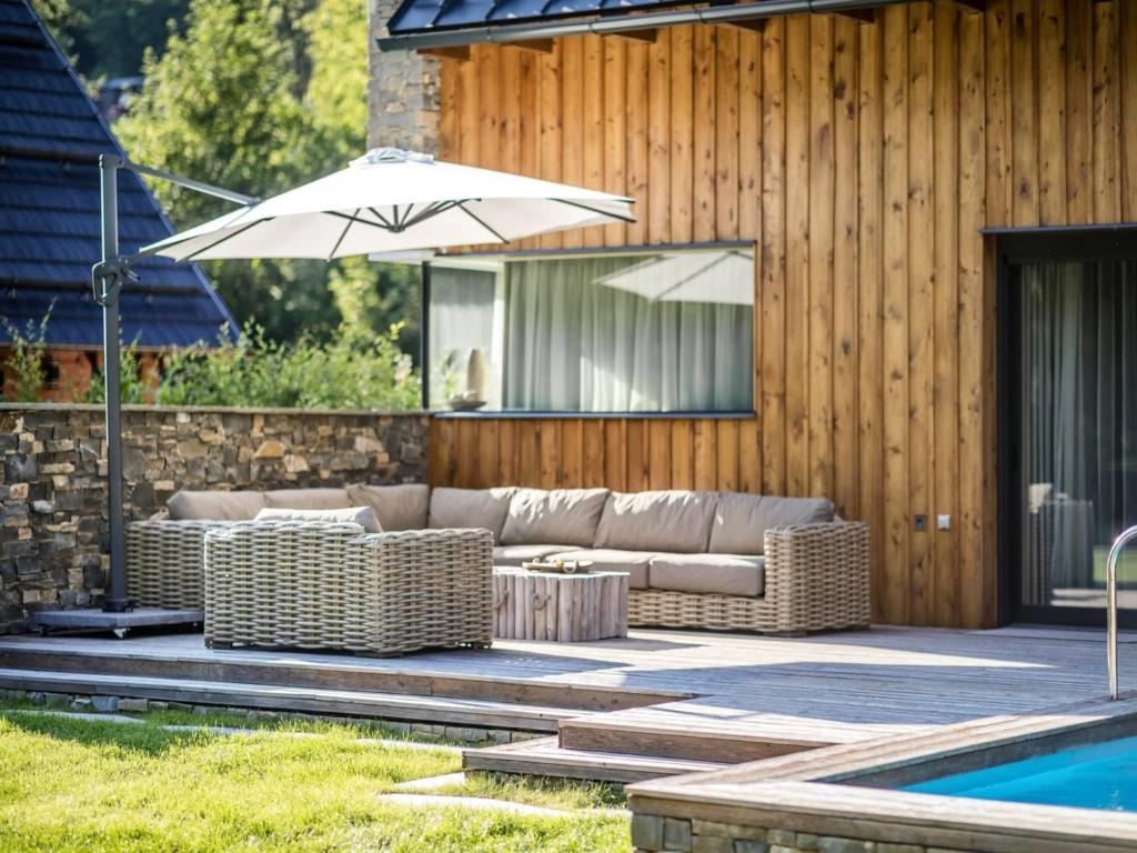 Fotografie z fotogalerie ubytování 6-bedroom villa in Moravia ve Velkých Karlovicích