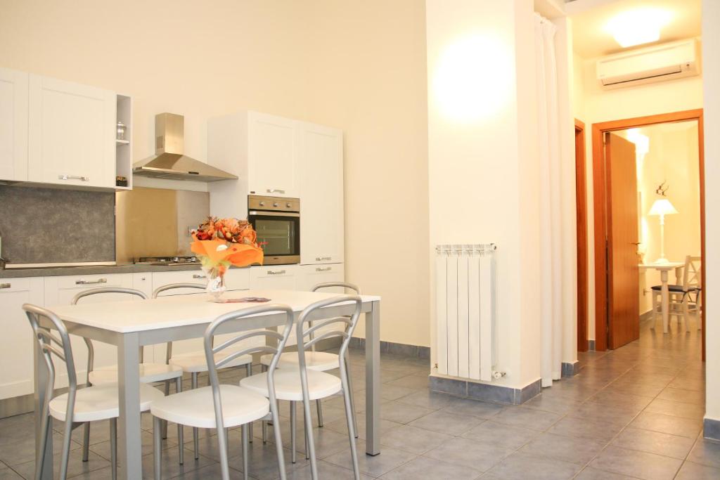 Kuchyňa alebo kuchynka v ubytovaní Anthos Casa Vacanze