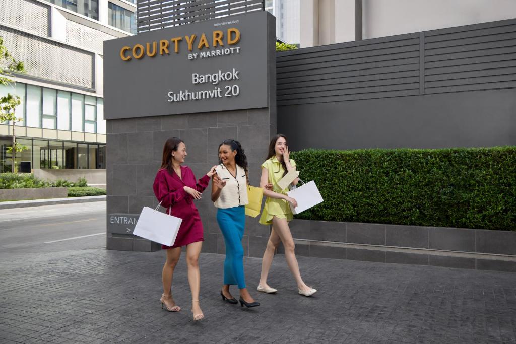 Courtyard by Marriott Bangkok Sukhumvit 20 - Resim 12