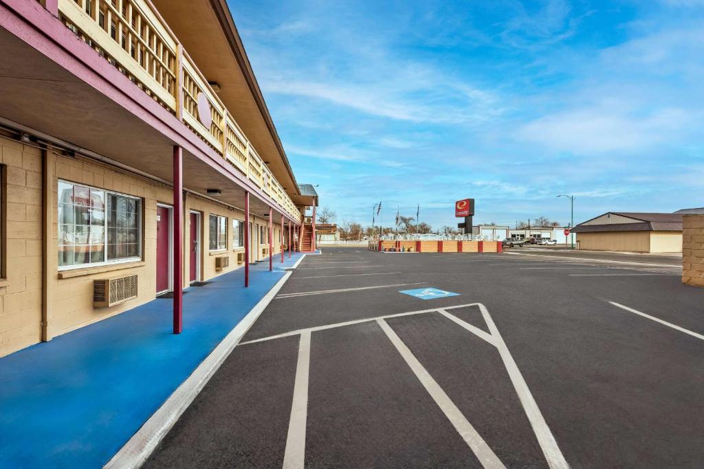 Fotografie z fotogalerie ubytování Econo Lodge Fallon Naval Air Station Area v destinaci Fallon