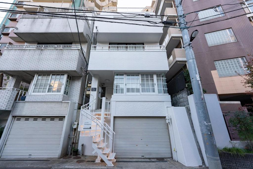 Y's INN Komagome 110T