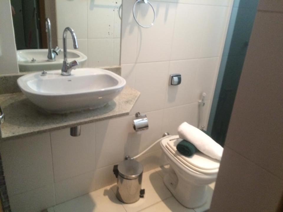  Apartamento esquina com Ipanema no posto 6 so duas quadras da praia preido familiar