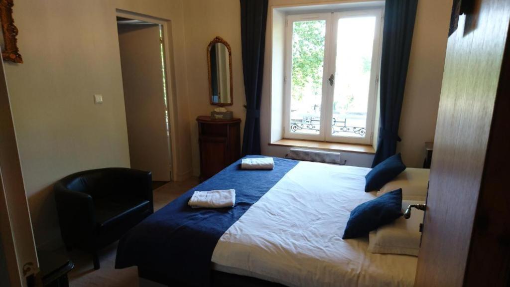 Chateau de l Aviette - Rancennes - Standard Double Room