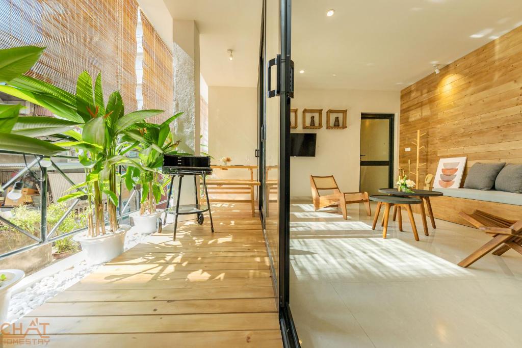 Posezení v ubytování Hanoi Heritage Hideaway- Homestay CHẤT - Private Self-check-in