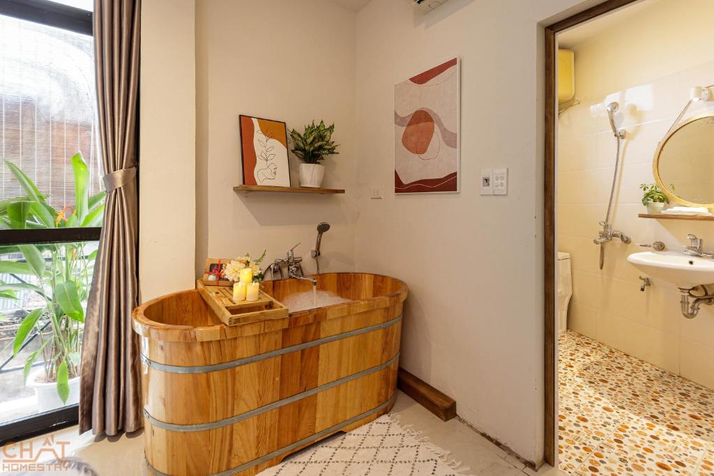 Koupelna v ubytování Hanoi Heritage Hideaway- Homestay CHẤT - Private Self-check-in