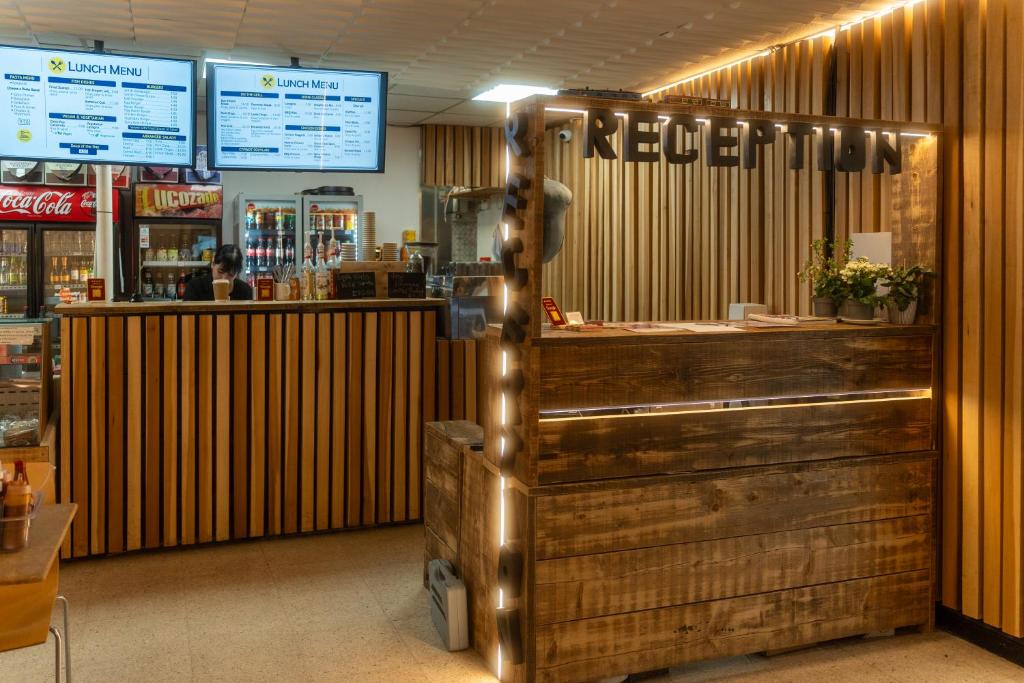 Vestíbul o recepció de Abbey Point Hotel