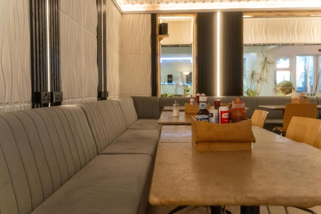 Abbey Point Hotel - Resim 17