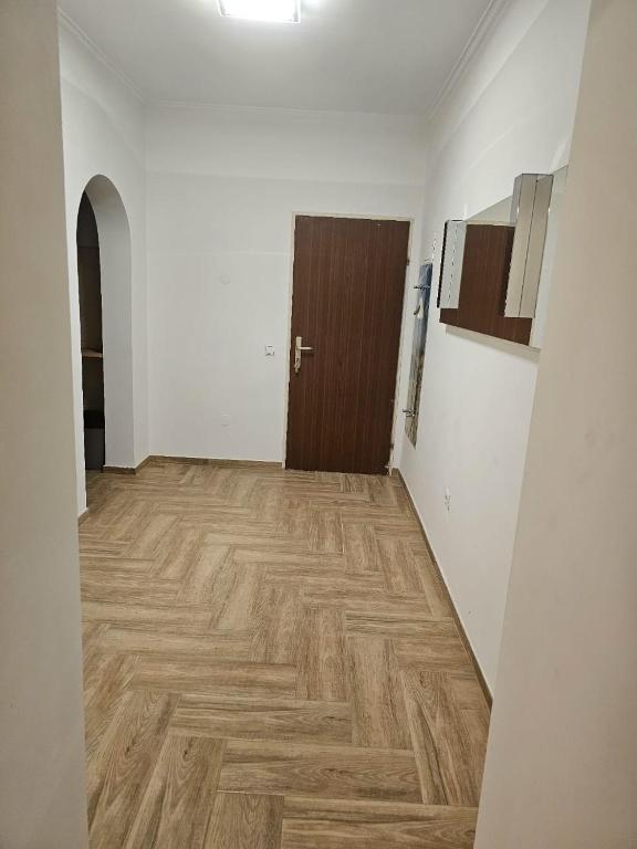 Imagem da galeria de Classic Apartment I Close to Main Station I 10 Minutes to Belvedere em Viena