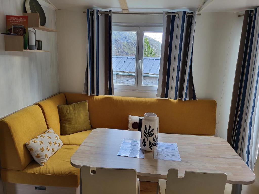 Posezení v ubytování Camping Ixtila mobilhome Betzüla
