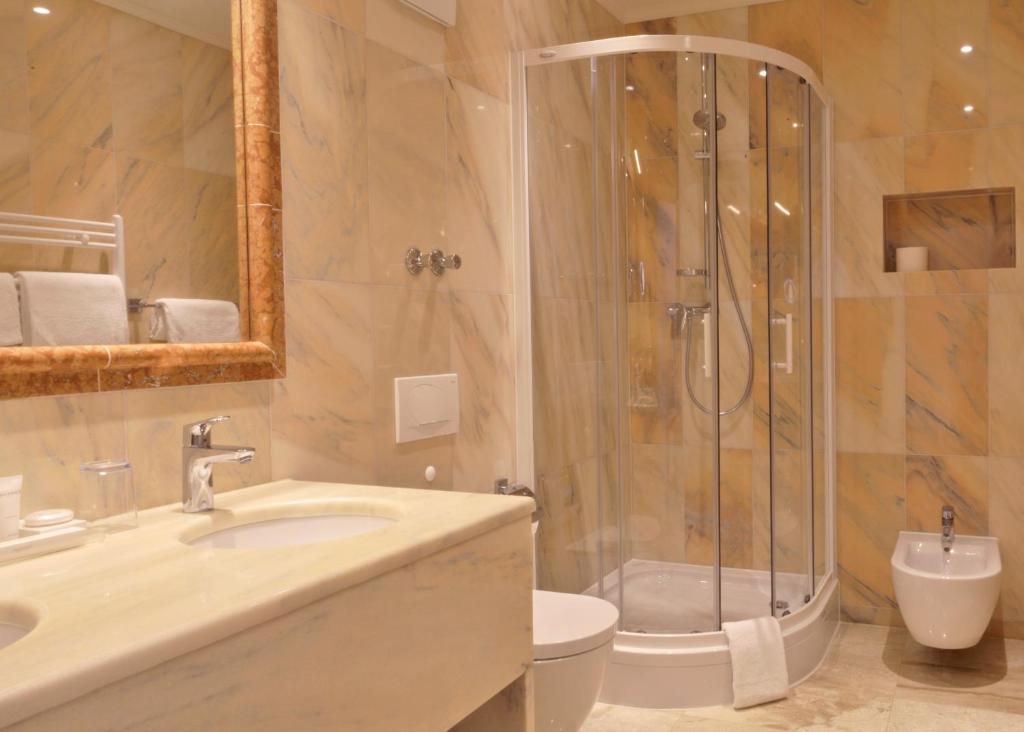 Grand Hotel Palladium - Resim 11