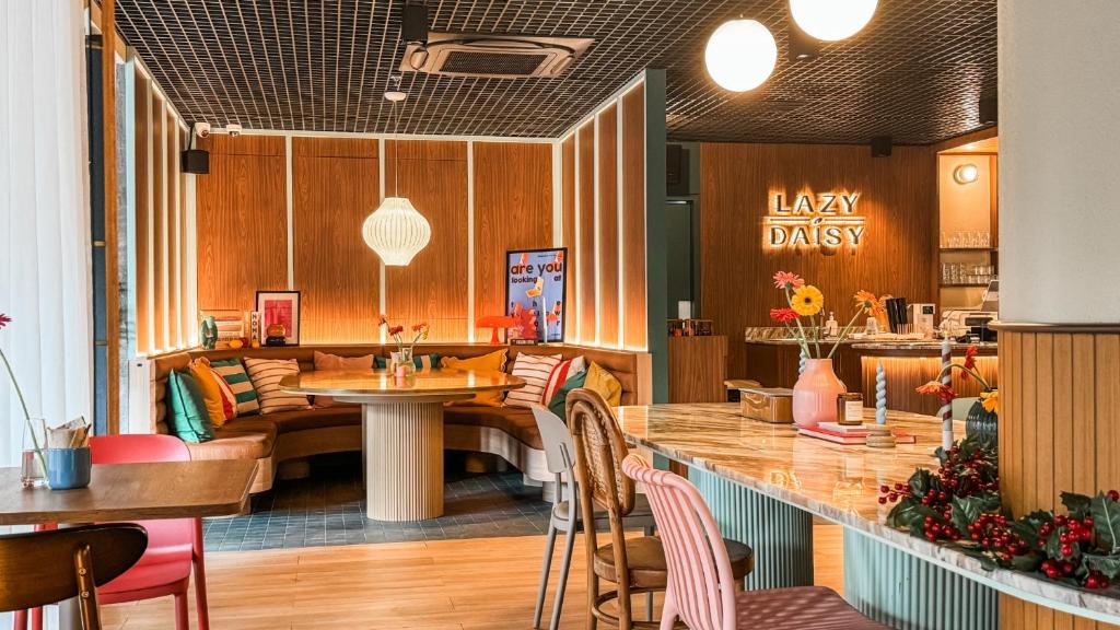 Gardina Asoke Hotel & Residence - 4