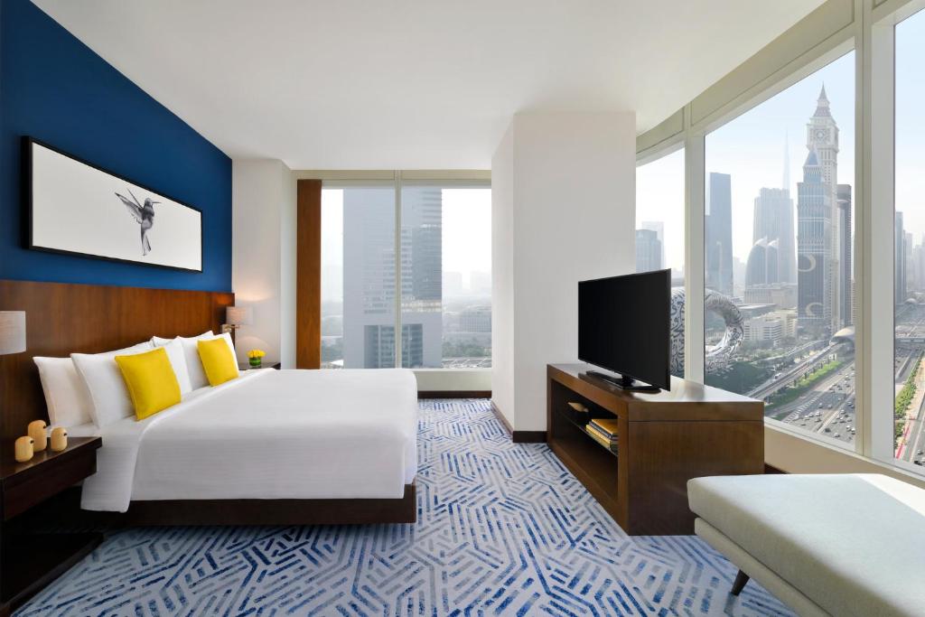 
Premium King Room with Skyline View
