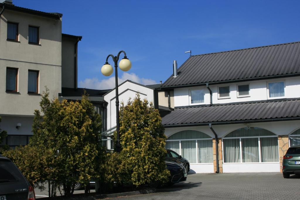 Budova, v ktorej sa hotel nachádza