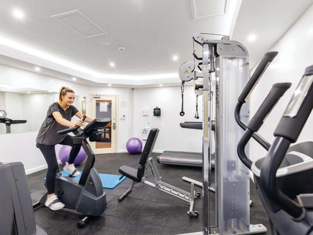 Fitness centrum a/nebo fitness zařízení v ubytování ibis Styles Kingsgate Hotel