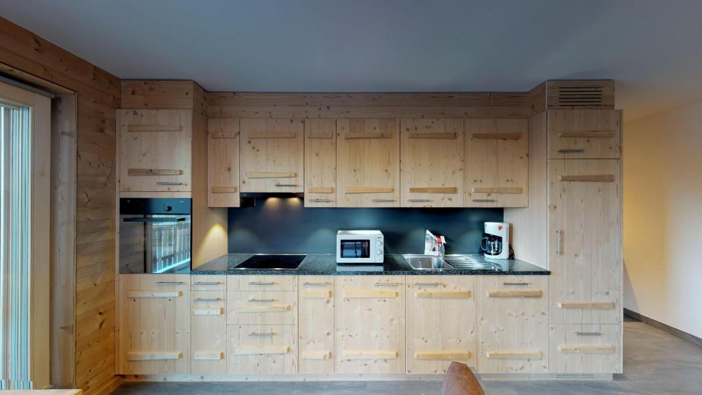 Les Mayens MB 010 - LUXURY apartment 8 pers - Resim 10