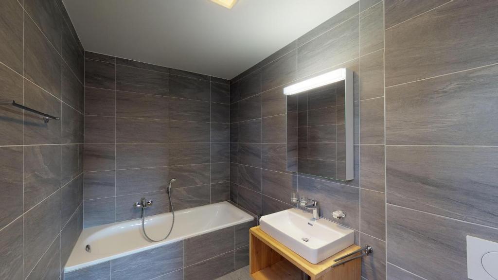 Les Mayens MB 010 - LUXURY apartment 8 pers - Resim 8